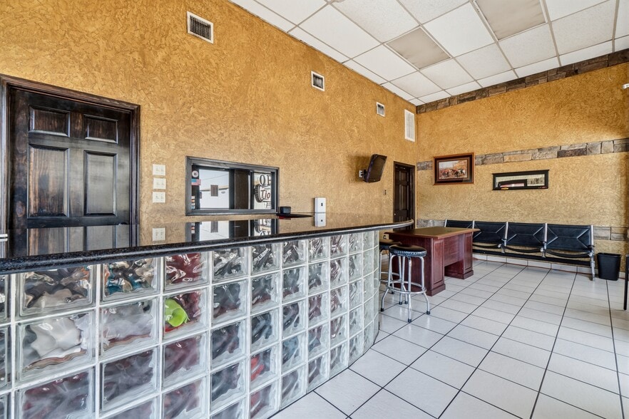 More Photos Of 3211 Fm-1960 Rd, Houston Carwash For Sale