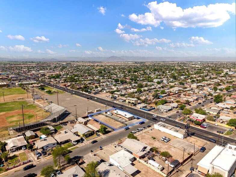 More Photos Of 817 S 4th St, El Centro Office For Sale