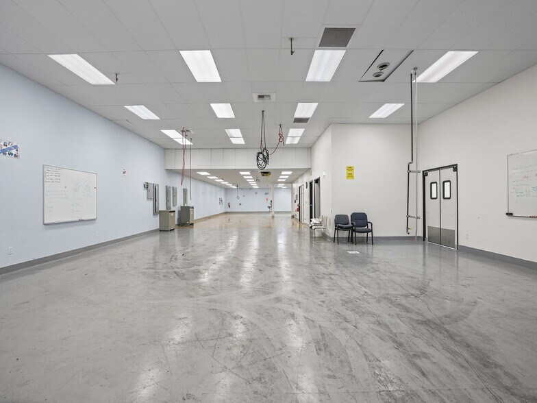 More Photos Of 400 E Arrow Hwy, San Dimas Office For Sale