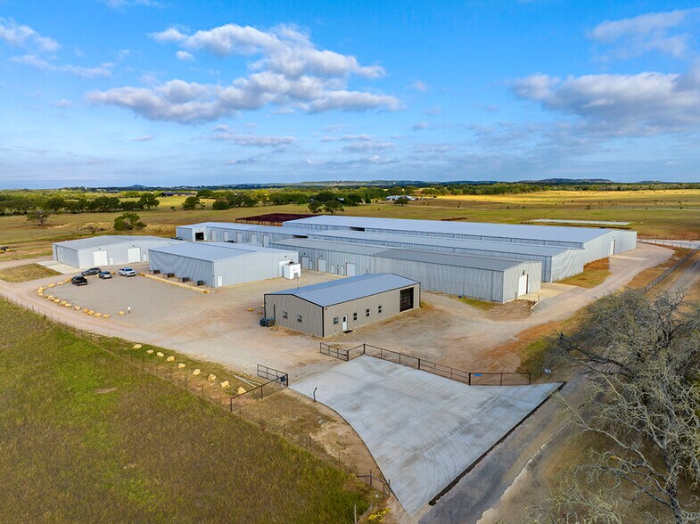 More Photos Of 241 Miracle Mile, Stonewall Office Residential For Lease