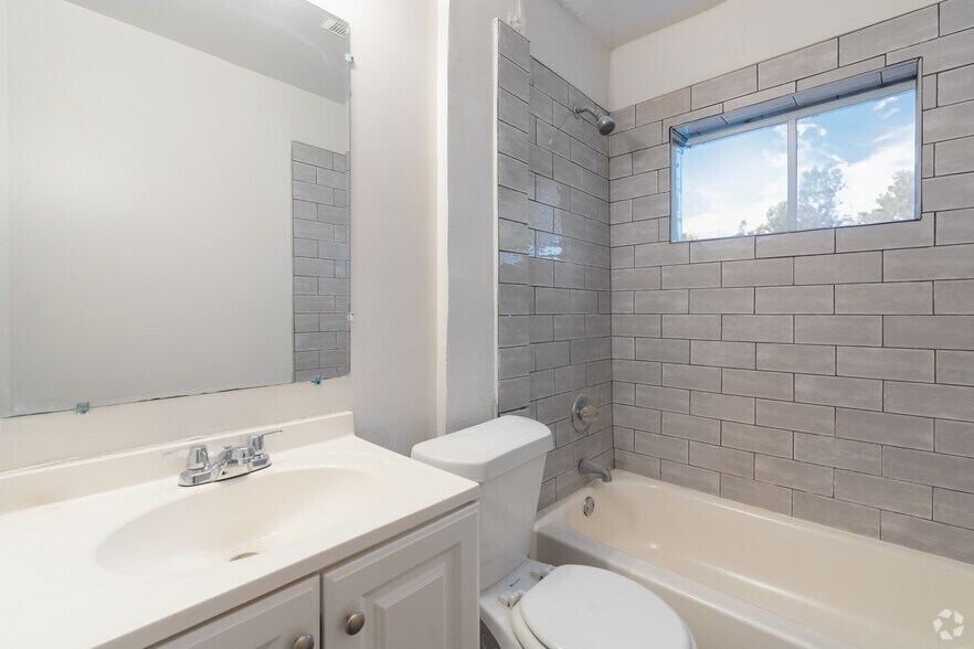 More Photos Of 340-352 Dixie Hills Cir, Atlanta Apartments For Sale