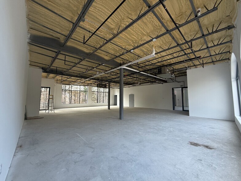 More Photos Of 4560 Satellite Blvd, Duluth General Retail For Sale