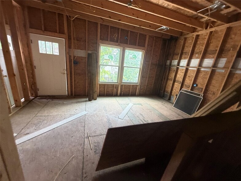 More Photos Of 3917 Harrisburg Blvd, Houston Apartments For Sale