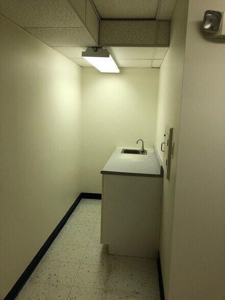 More Photos Of 7627 Leonardtown Rd, Hughesville Storefront Retail Office For Lease