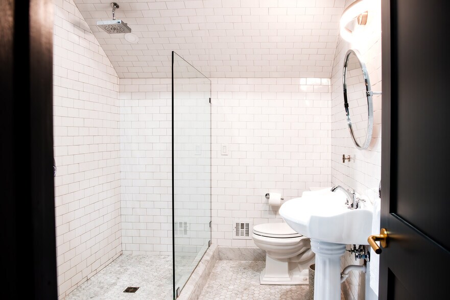 More Photos Of 3050 US-209, Kingston Lodge Meeting Hall For Sale