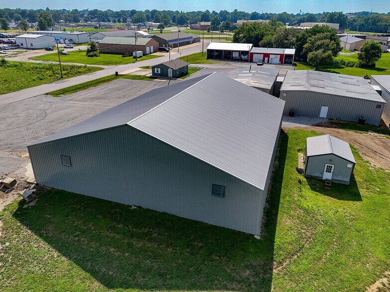 More Photos Of 1600 Park Lane Dr, Trenton Industrial For Sale