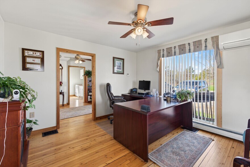 More Photos Of 2386 N Belfast Ave, Augusta Office For Sale