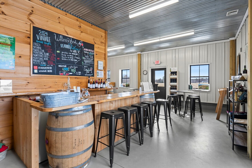 More Photos Of 10 Leeds Junction Rd, Leeds Winery Vineyard For Sale