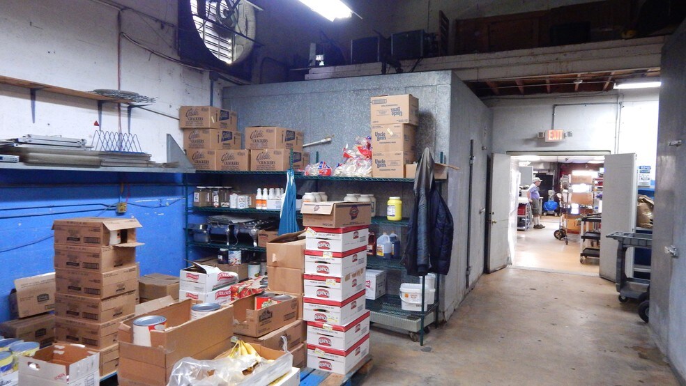 More Photos Of 8014-8090 W 21st Ct, Hialeah Warehouse For Sale