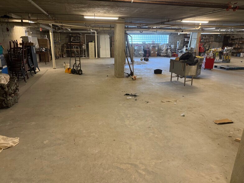 More Photos Of 128 S Beach St, Daytona Beach Apartments For Sale