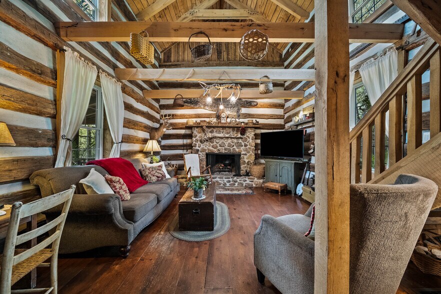 More Photos Of 129 Vaughan Rd, Eldon Lodge Meeting Hall For Sale