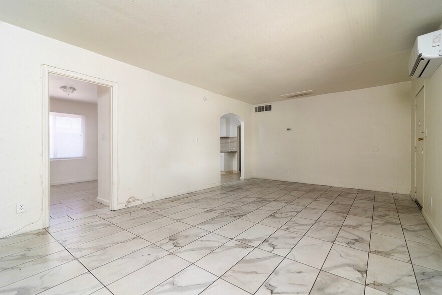 More Photos Of 525 N 32nd St, Phoenix Apartments For Sale