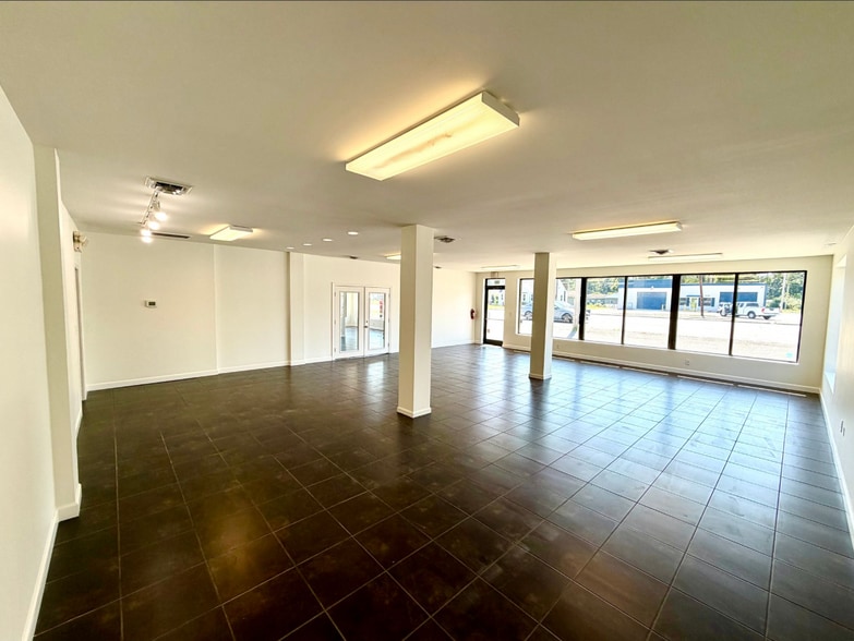 More Photos Of 505-507 E Main St, Havelock Storefront Retail Office For Lease