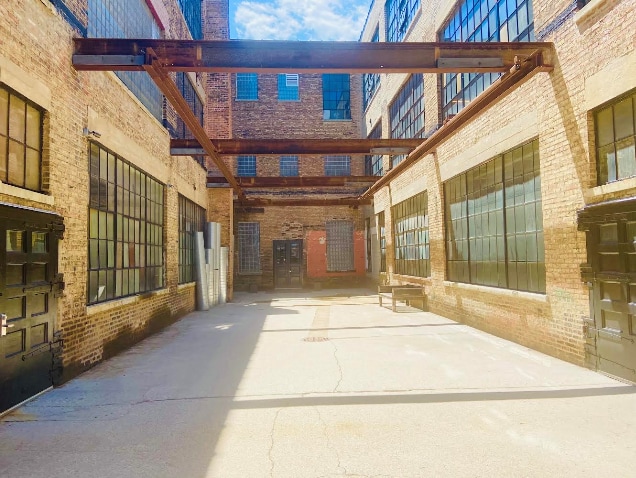 More Photos Of 4348 W Lake St, Chicago Warehouse For Lease