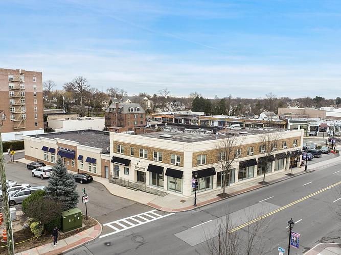More Photos Of 434-440 White Plains Rd, Eastchester Apartments For Lease
