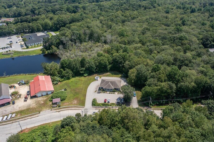 More Photos Of 20 Knollwood Dr, Canterbury Office For Sale