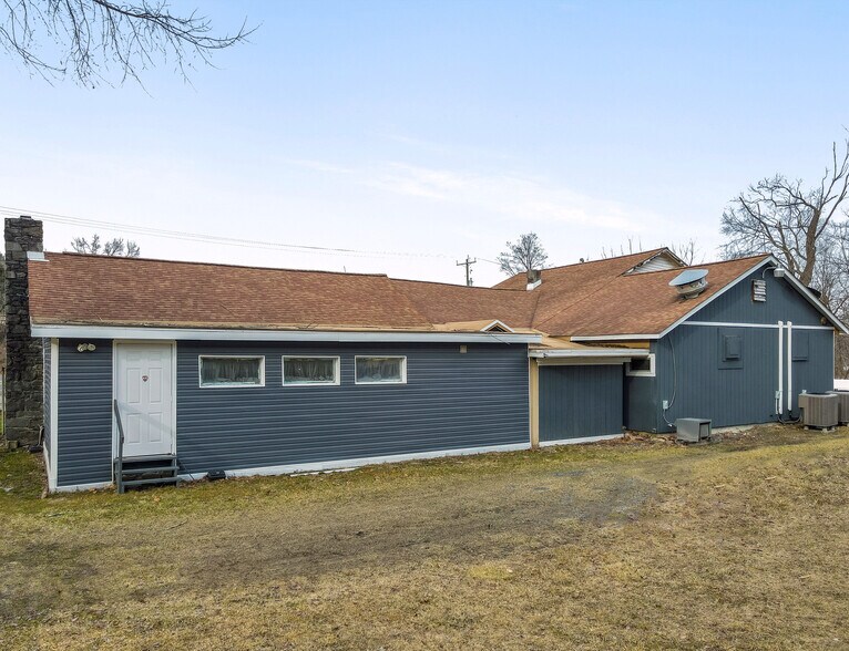 More Photos Of 2080 Milford Rd, East Stroudsburg Restaurant For Lease