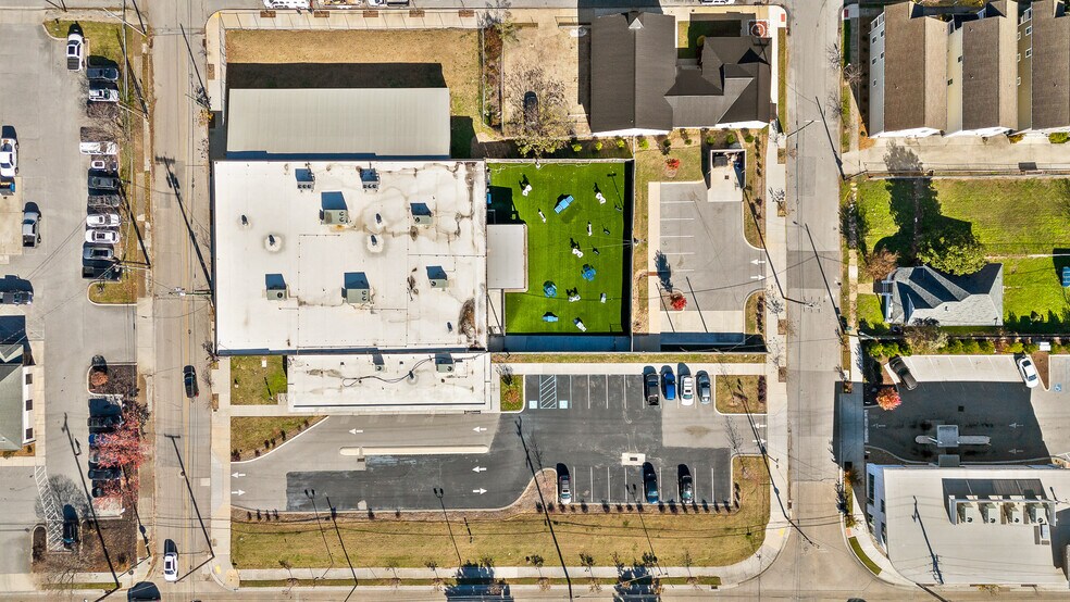 More Photos Of 255 W 20th St, Chattanooga Office For Sale