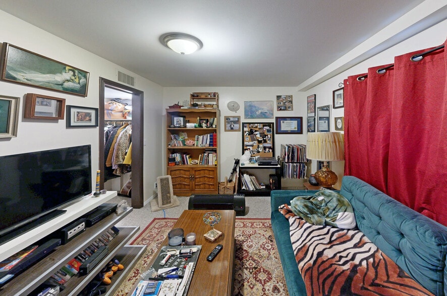 More Photos Of 7914-7916 110 St NW, Edmonton Apartments For Sale