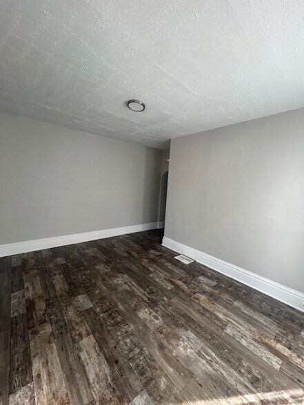 More Photos Of 834 Sherman St SE, Grand Rapids Apartments For Sale