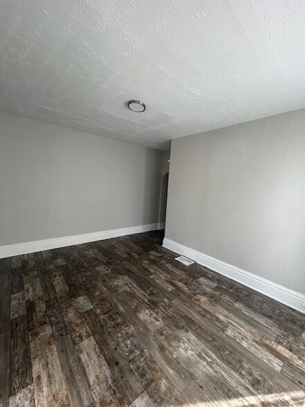 More Photos Of 834 Sherman St SE, Grand Rapids Apartments For Sale
