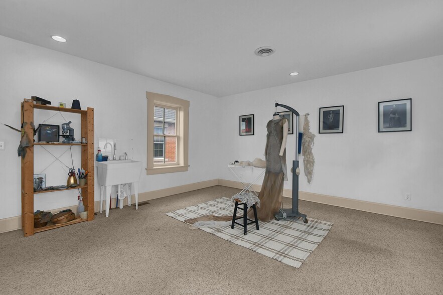 More Photos Of 391 E Livingston Ave, Columbus Office Residential For Sale