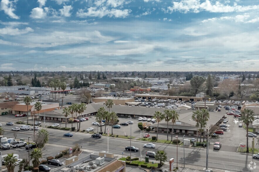 More Photos Of 2500 Marconi Ave, Sacramento Office For Lease