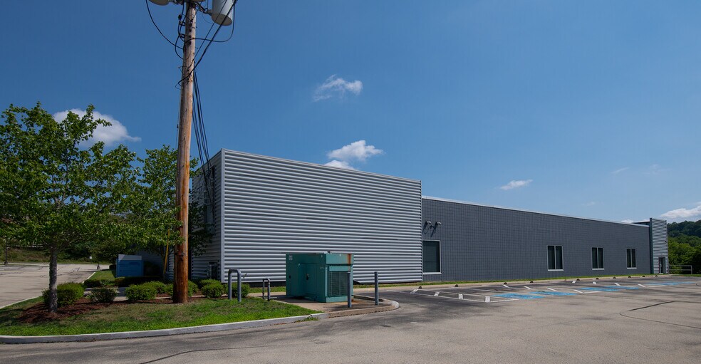 More Photos Of 801 Presque Isle Dr, Plum Warehouse For Lease