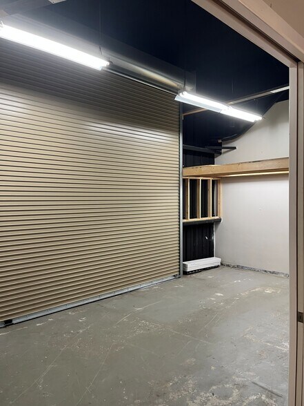 More Photos Of 5880 Shirley St, Naples Flex For Sale