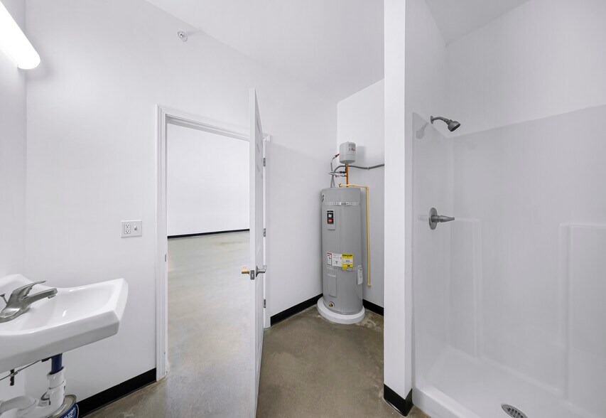 More Photos Of 1929 Baltic Way, Ferndale Distribution For Sale