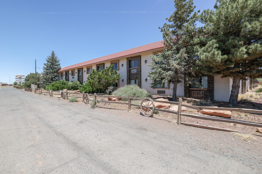 More Photos Of 257 S State Route 64, Williams Hotel For Sale