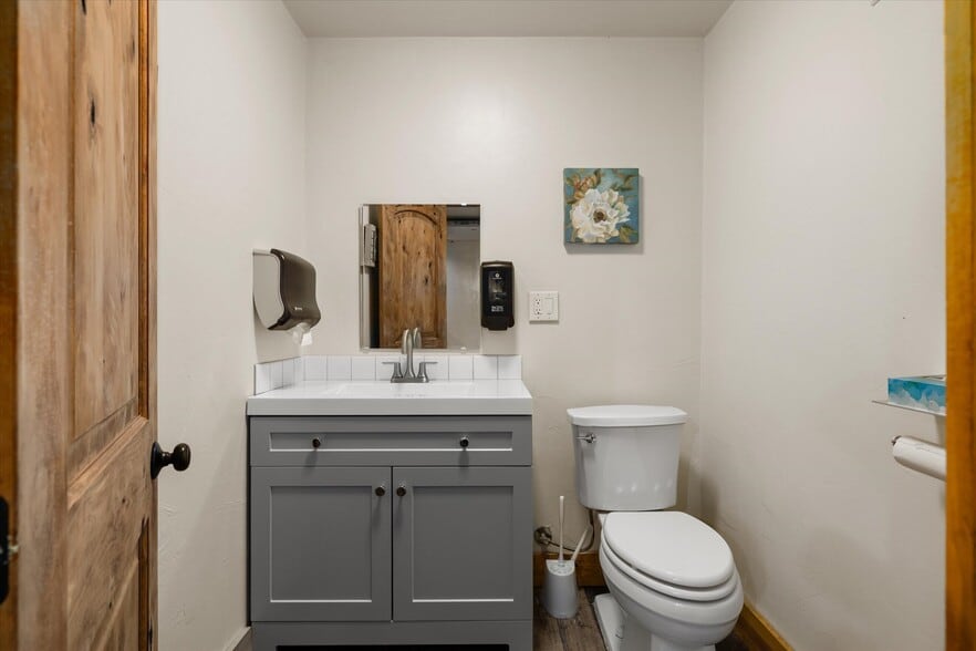 More Photos Of 224 17th Ave S, Nampa Religious Facility For Sale