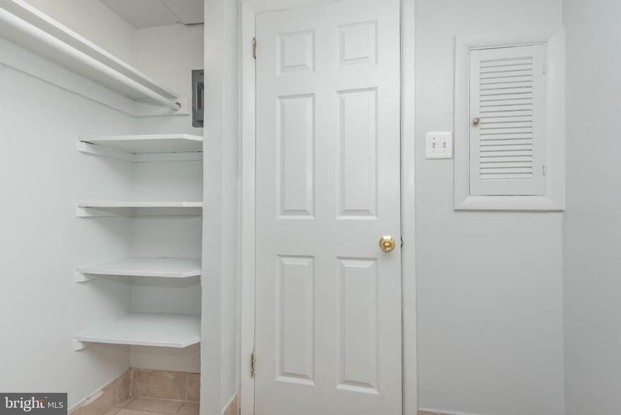 More Photos Of 1911 W Baltimore St, Baltimore Apartments For Sale