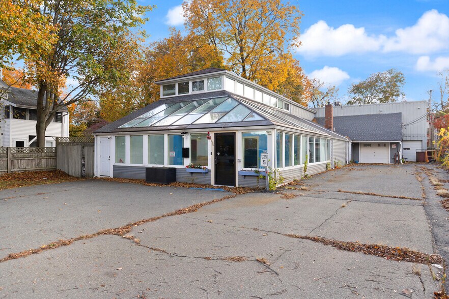 More Photos Of 430 Maple St, Danvers Freestanding For Sale