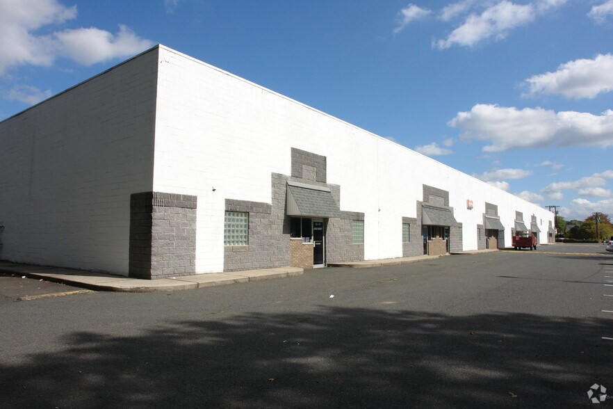 Primary Photo Of 33-45 Davis St, South Plainfield Warehouse For Lease