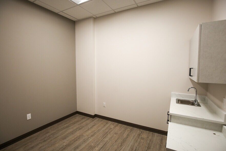 More Photos Of 3242 Preston Rd, Plano Medical For Lease