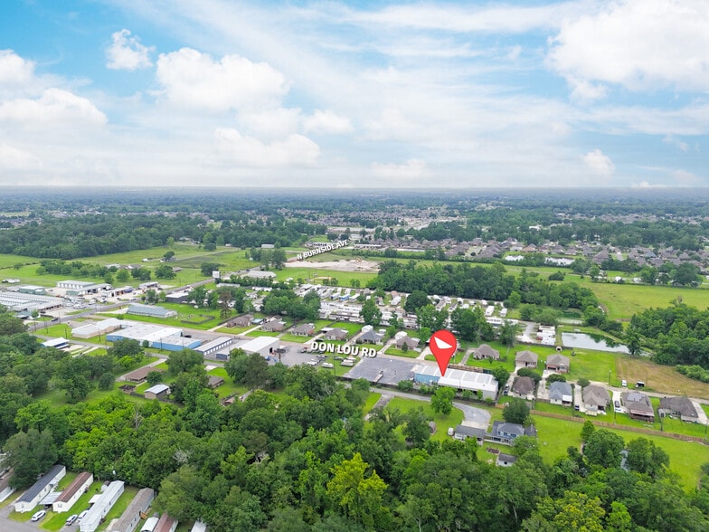 More Photos Of 41107 Don Lou Dr, Gonzales Warehouse For Sale