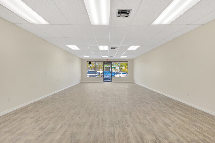 More Photos Of 7991-8031 S Us-1 Hwy, Port Saint Lucie Storefront Retail Office For Sale