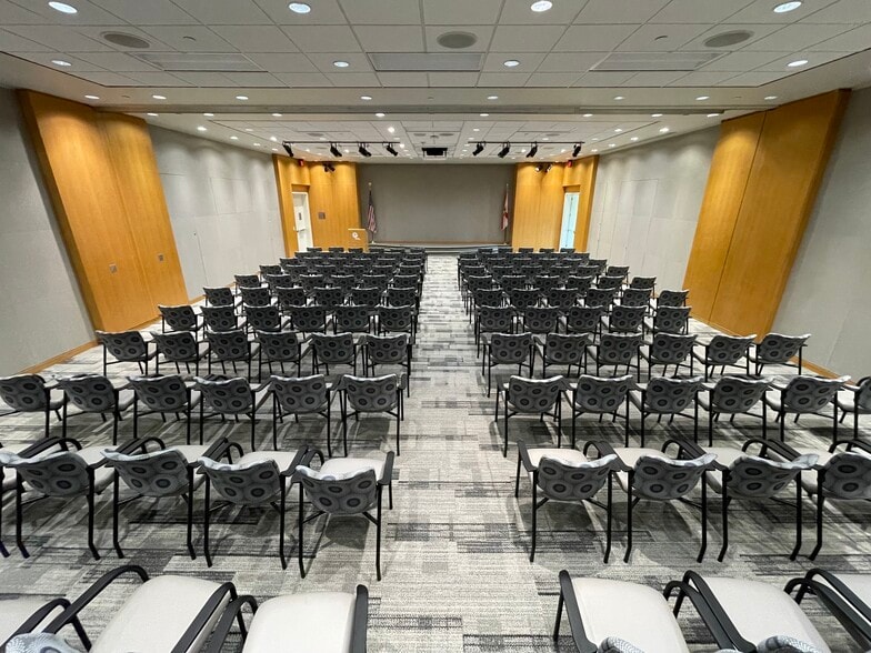 More Photos Of 1 Energy Pl, Pensacola Office For Lease