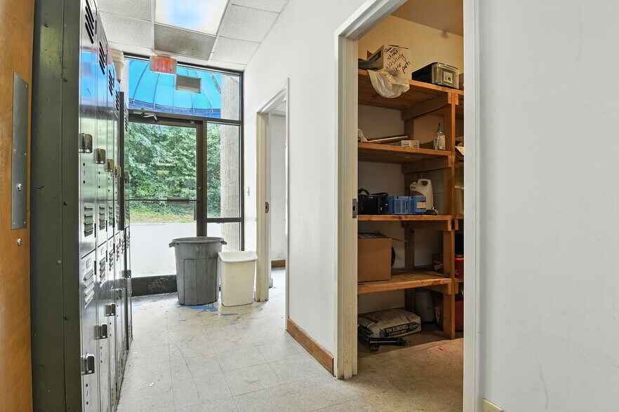 More Photos Of 2931 N Center St, Hickory Carwash For Sale