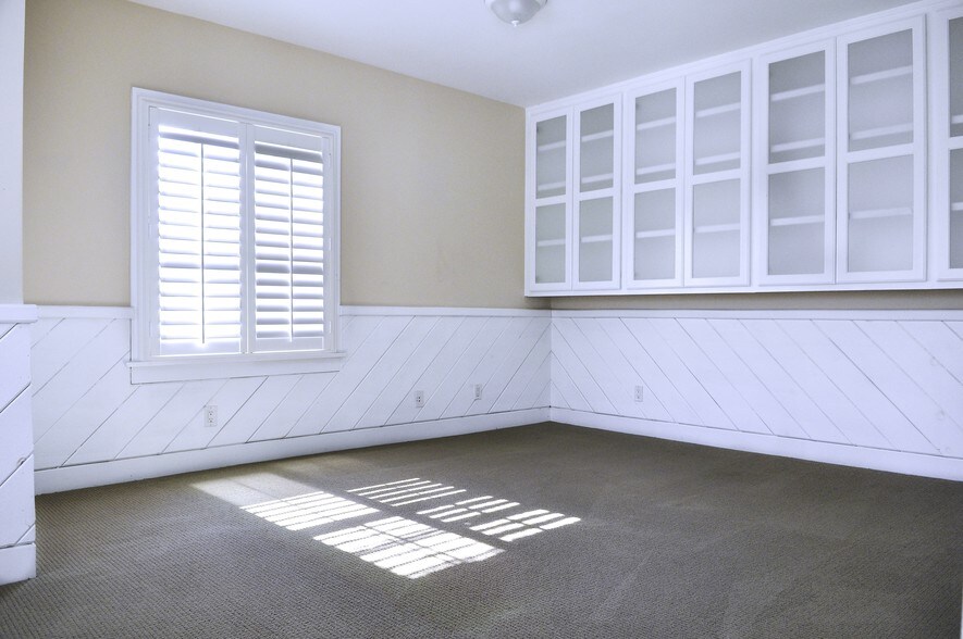 More Photos Of 1533 E 4th St, Santa Ana Medical For Lease