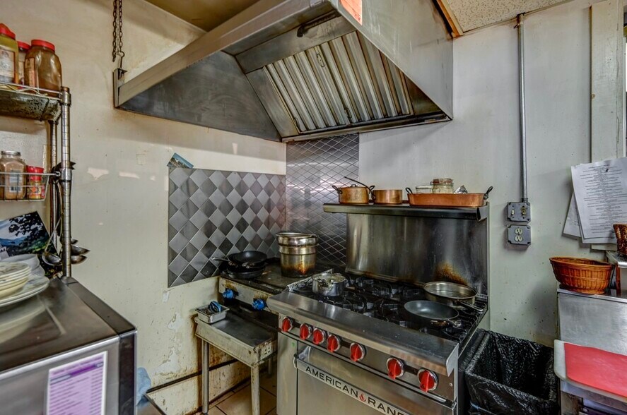 More Photos Of 501 Main St, Honesdale Restaurant For Sale