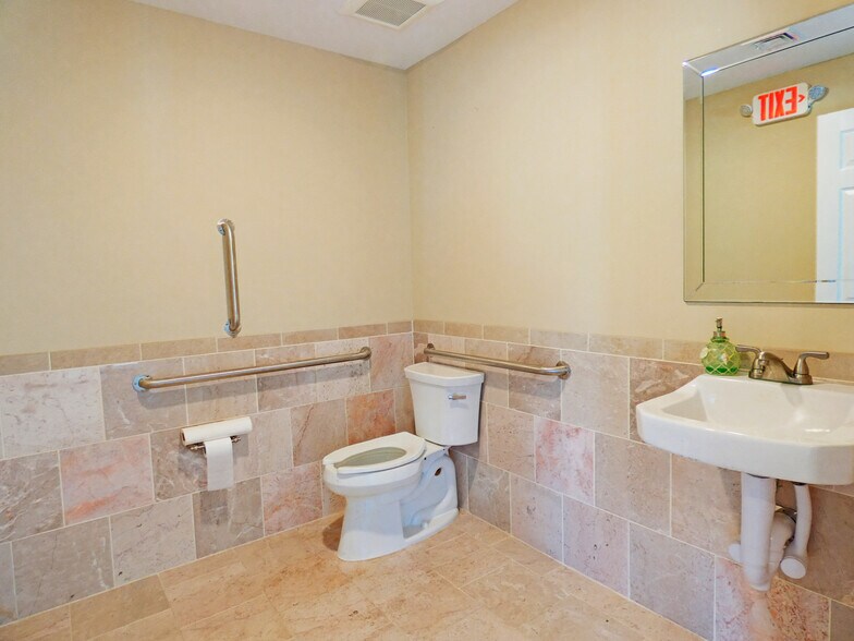 More Photos Of 396 N Main St, Barnegat Office For Sale