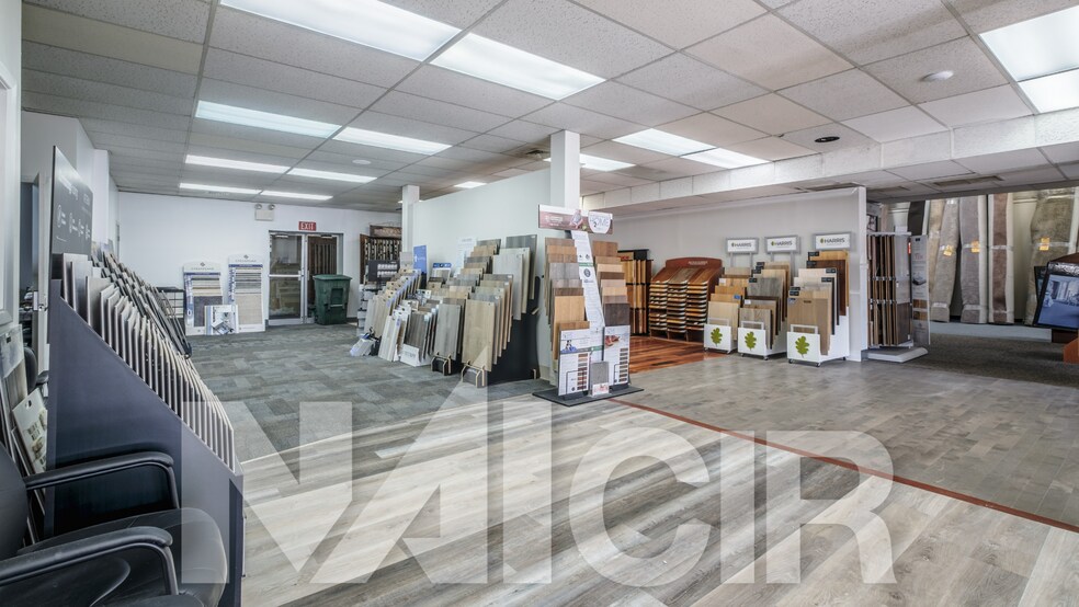 More Photos Of 1920 Paxton St, Harrisburg Freestanding For Lease