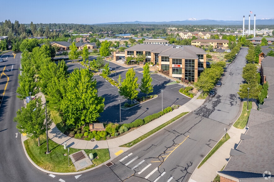 More Photos Of 233 SW Wilson Ave, Bend Office For Lease