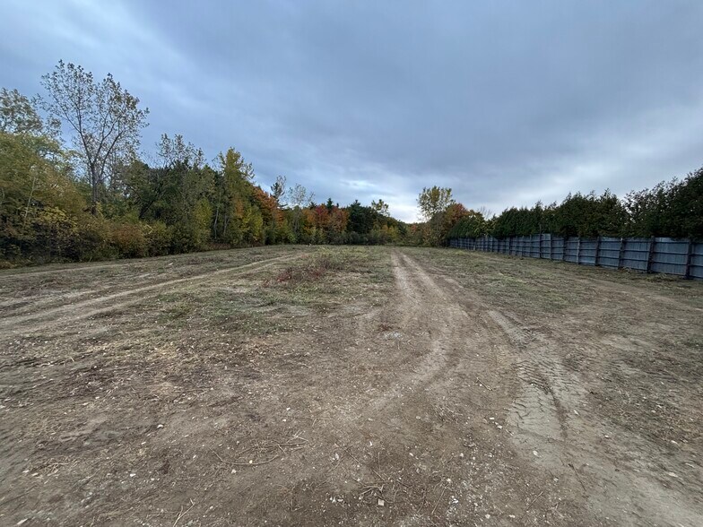 More Photos Of 489 Rathe Rd, Colchester Land For Lease