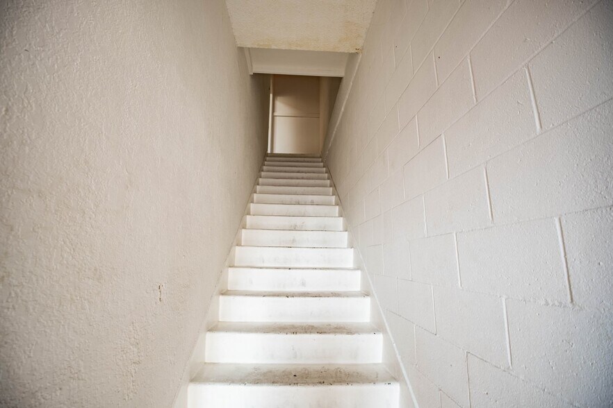 More Photos Of 5338 Vineland Ave, North Hollywood Restaurant For Lease