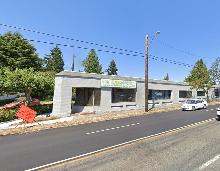 More Photos Of 8001-8007 Lake City Way NE, Seattle Freestanding For Sale