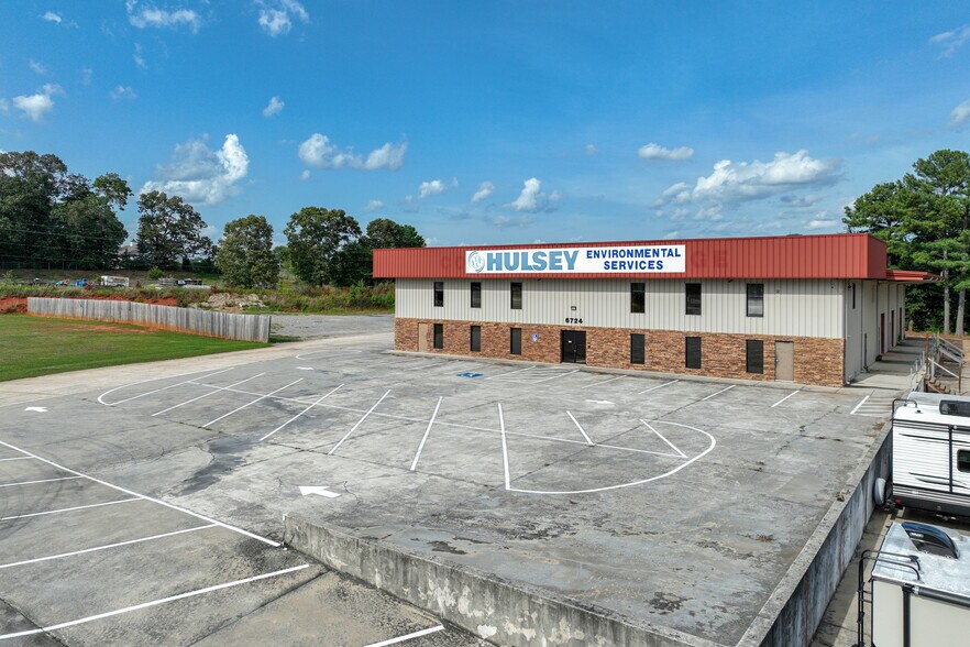 More Photos Of 6724 Cleveland Hwy, Clermont Warehouse For Lease