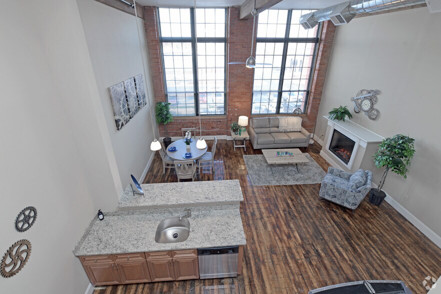 More Photos Of 99 Main St, Warren Apartments For Lease